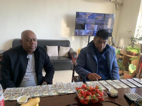 Latest company news about দক্ষিণ আফ্রিকার গ্রাহকরা কারখানা পরিদর্শন করেন
